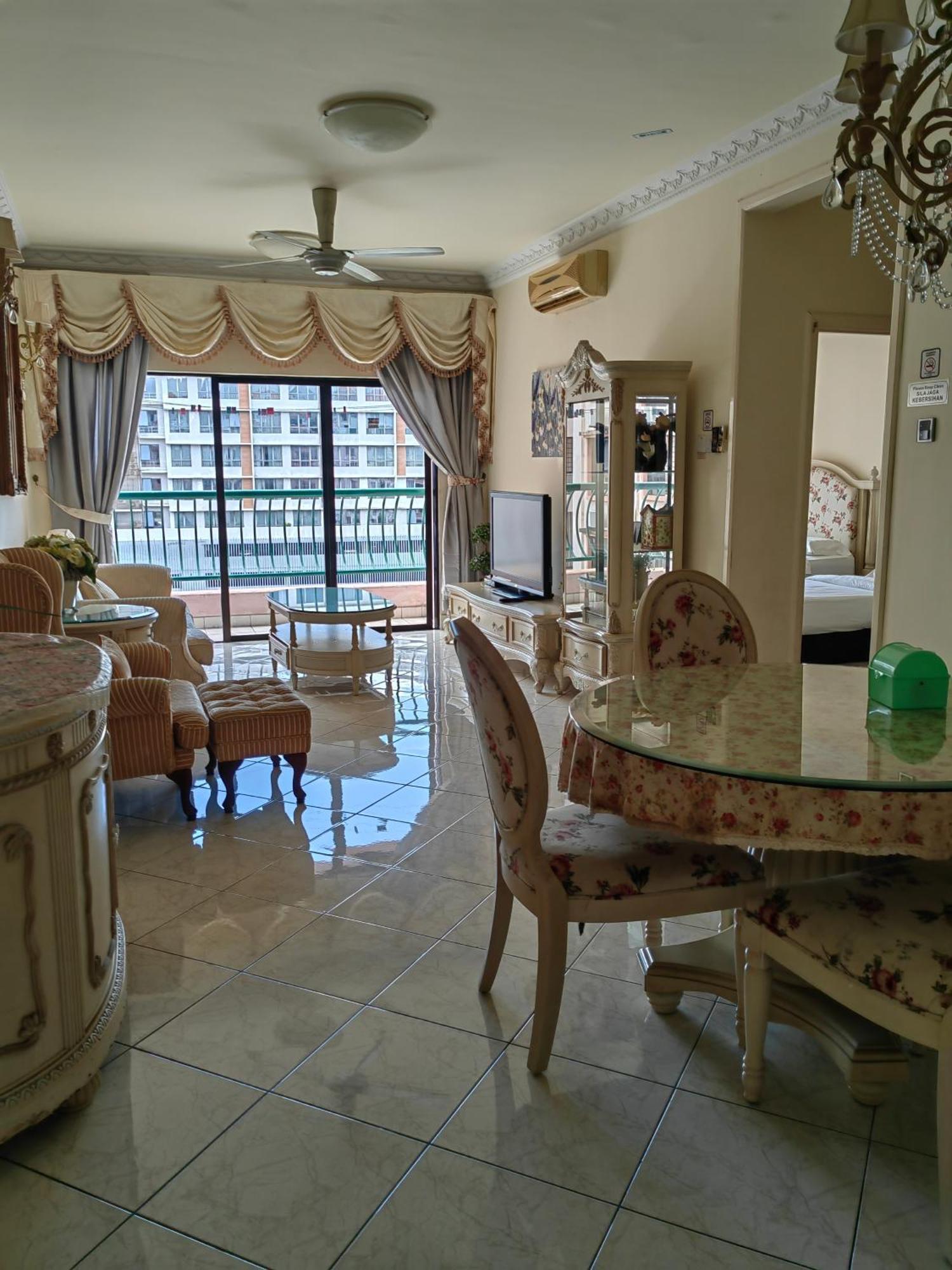 Town Condo - Marina Court Кота-Кинабалу Экстерьер фото