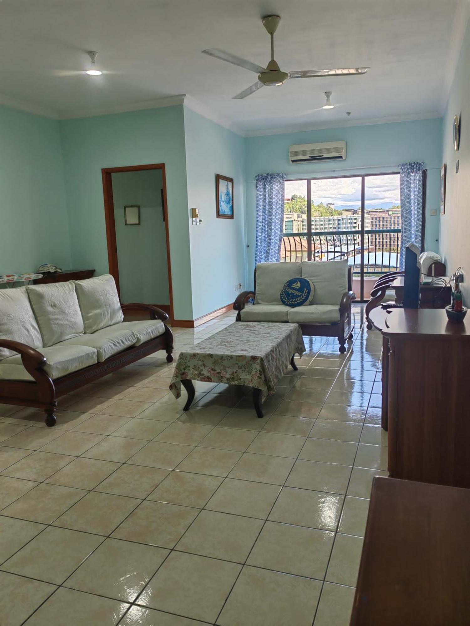 Town Condo - Marina Court Кота-Кинабалу Экстерьер фото