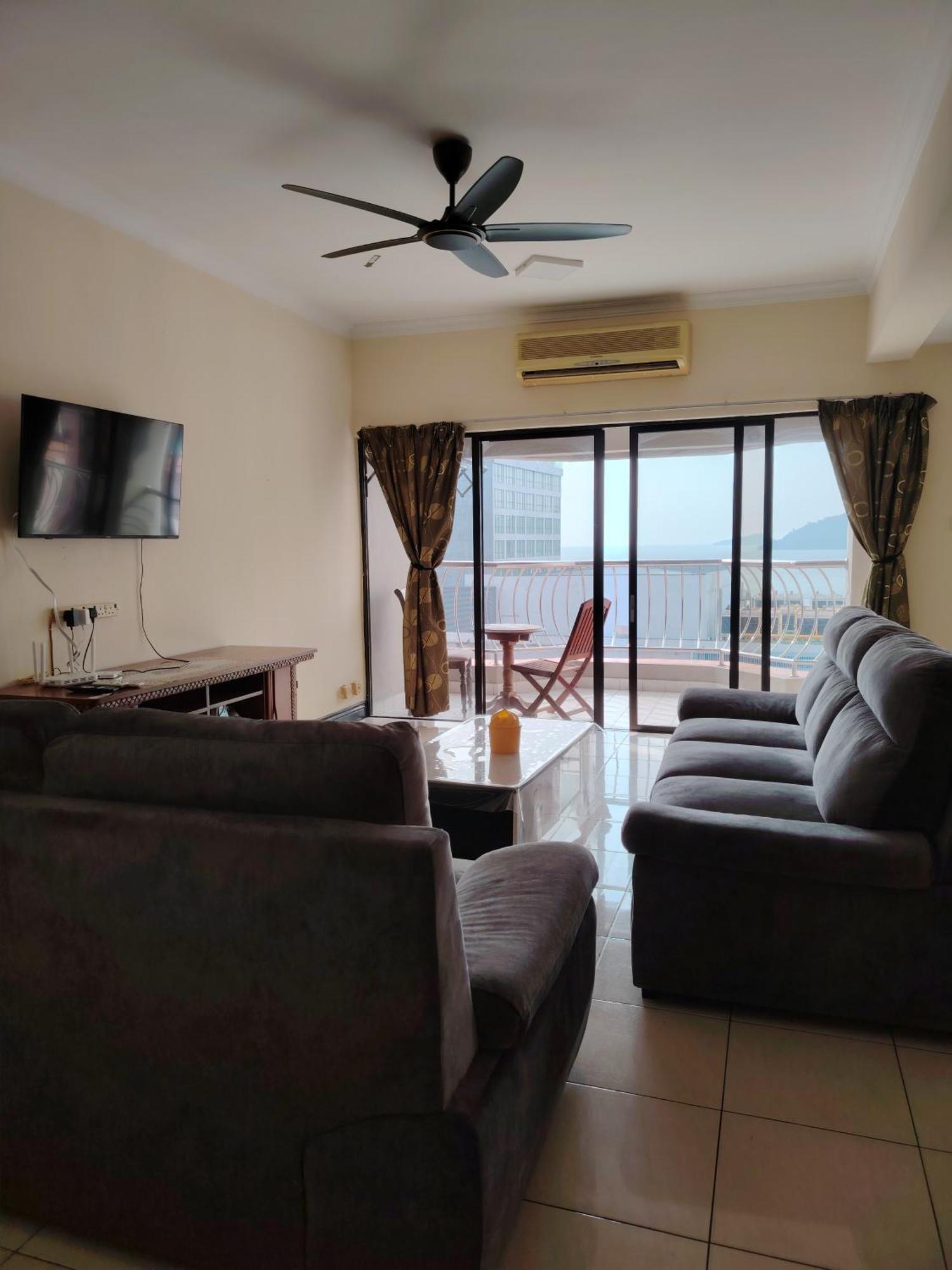 Town Condo - Marina Court Кота-Кинабалу Экстерьер фото